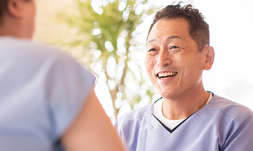 用哈里疗法治疗听力损失、耳鸣和眩晕的咨询场景。